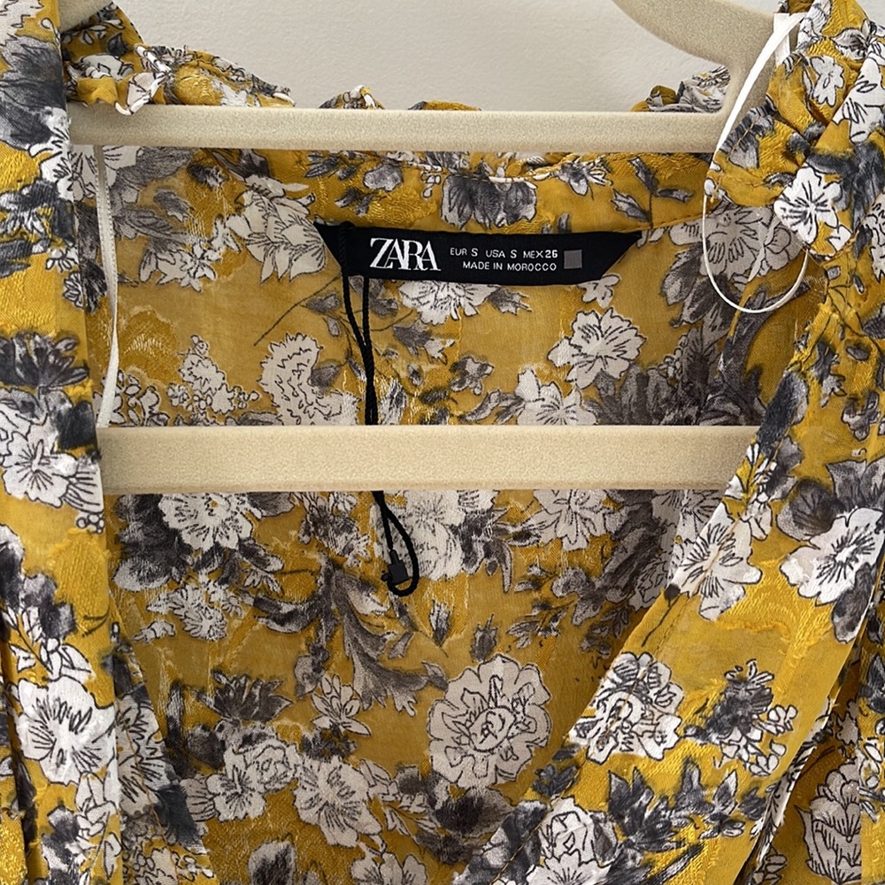 Zara yellow floral midi dress - Picture 2 of 4